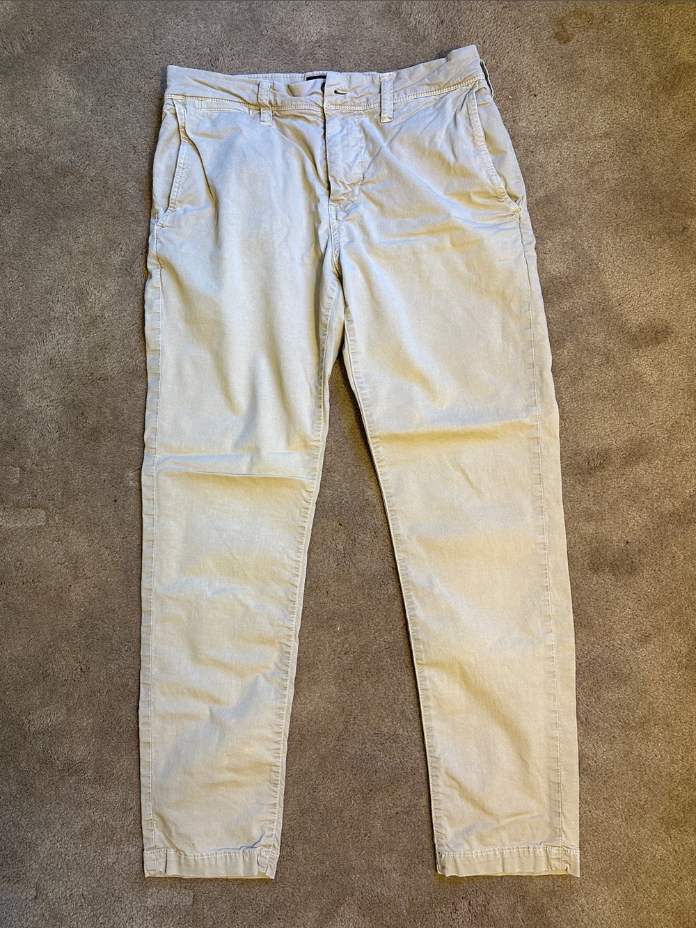 American Eagle Slim Casual Khakis Pants in Light Beige (30x30)